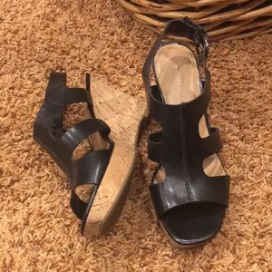 Franco Sarto beauty black wedge sandal knockouts!